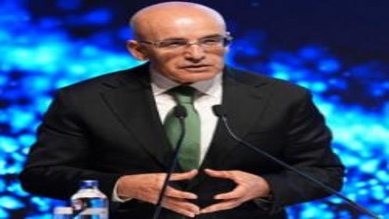 Bakan Şimşek'ten iklim açıklaması: Büyümeyi ve istikrarı doğrudan ilgilendiriyor