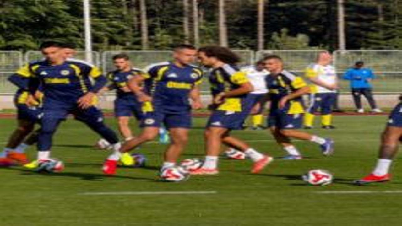 Fenerbahçe'de sezonun ilk antrenmanı