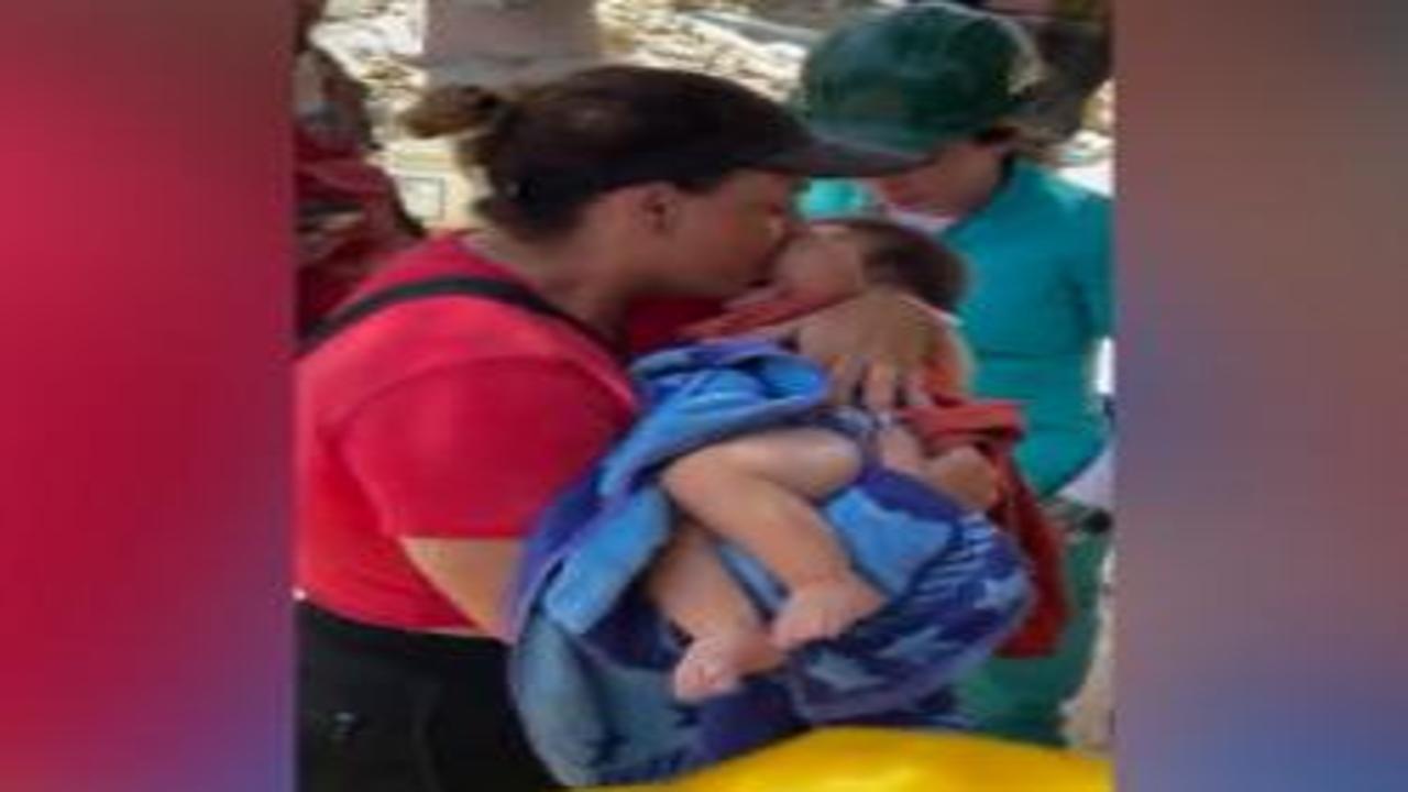 Venezuela'da mucize: 60 saat sonra enkazdan sağ çıkarıldı