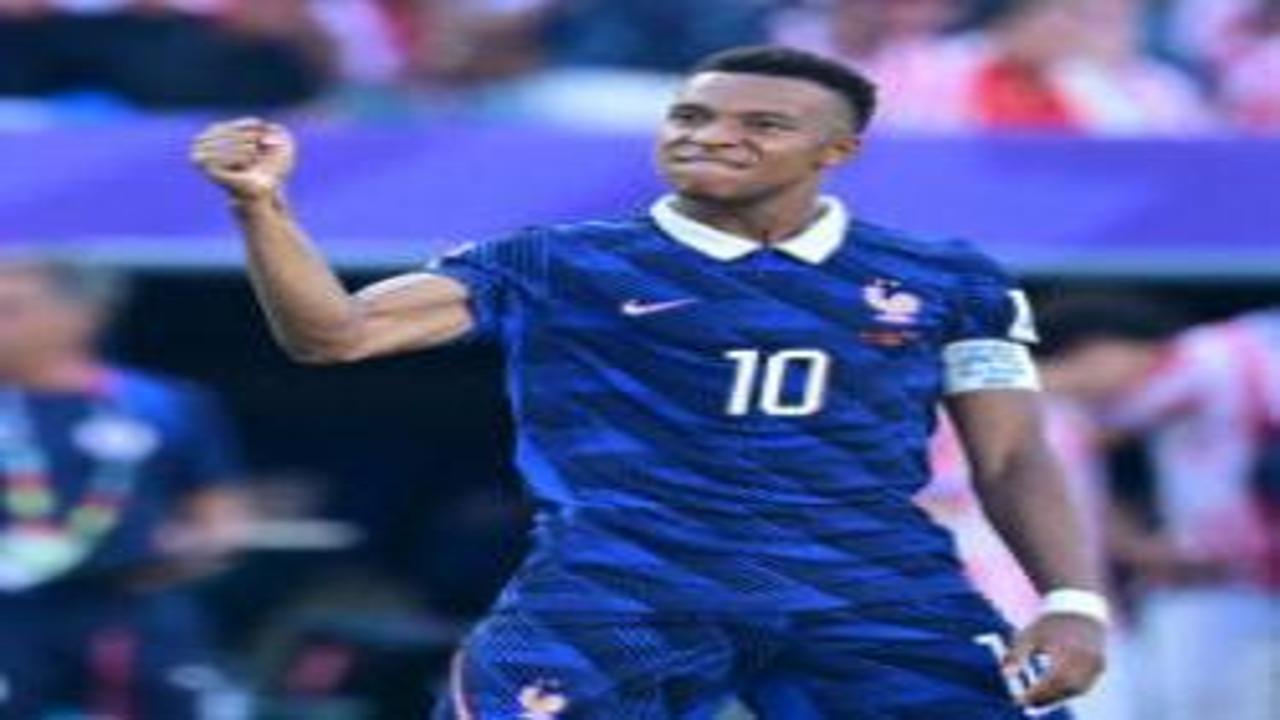 Fransa kilidi penaltıyla kırdı! Çeyrek finale yükseldi