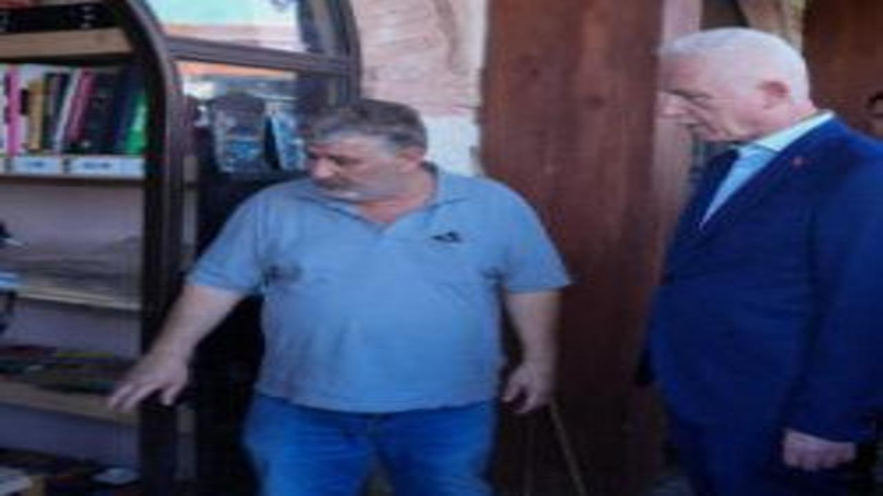İstanbul Valisi Davut Gül'den sağanak sonrası esnafa ziyaret: 'Zararı karşılayacağız'
