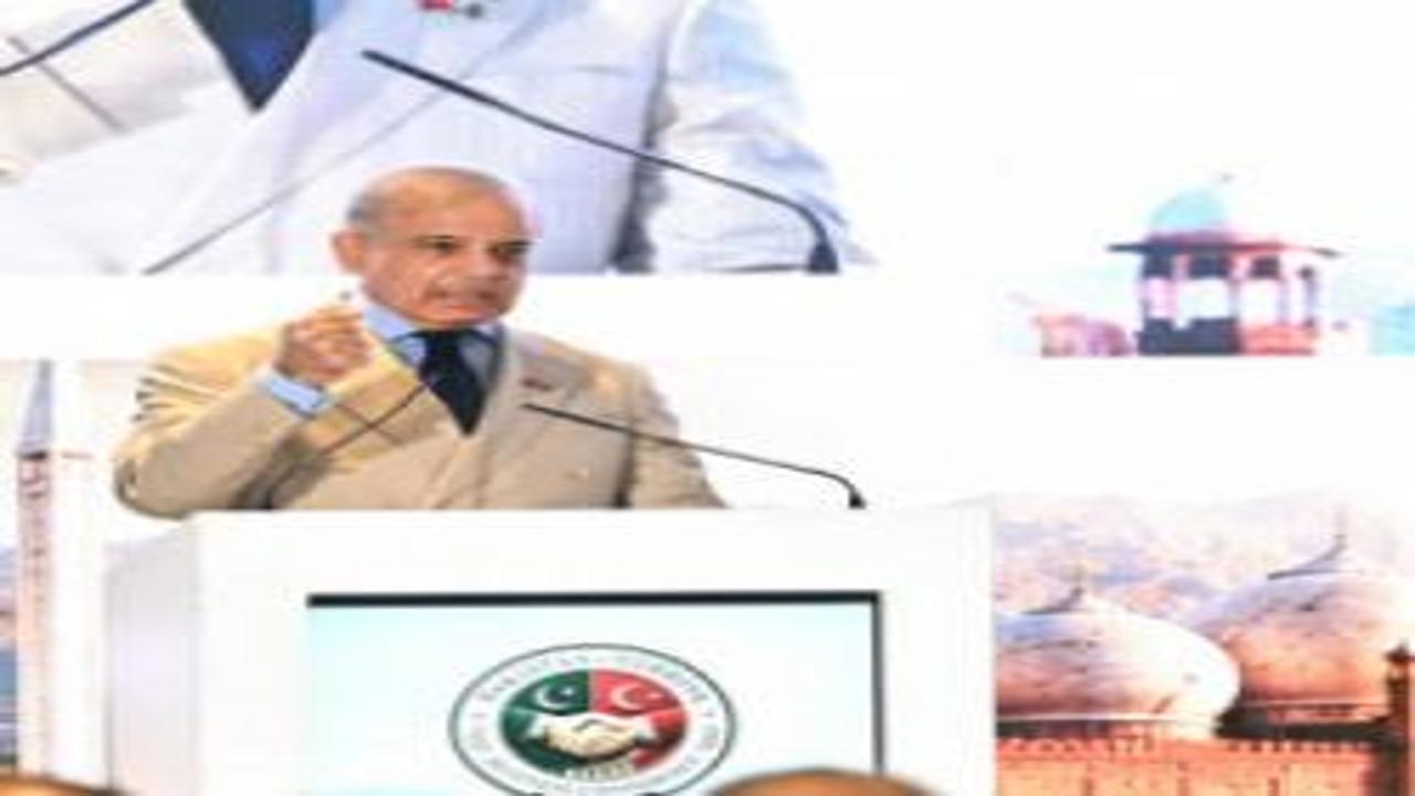 Pakistan Başbakanı Şerif'ten Türkiye çıkışı: Erdoğan olmasaydı bu görev imkansız olurdu