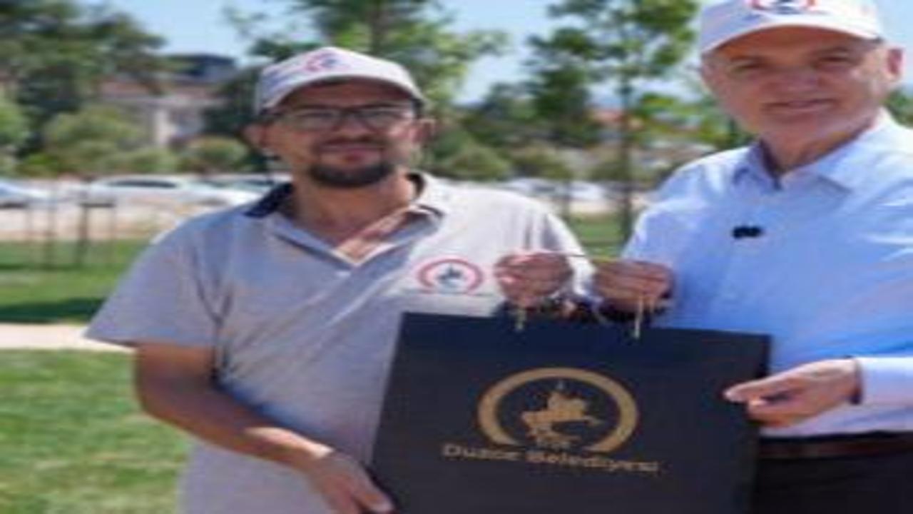 3,5 milyon TL'lik altını teslim etmişti! Temizlik işçisine 1 maaş ikramiye
