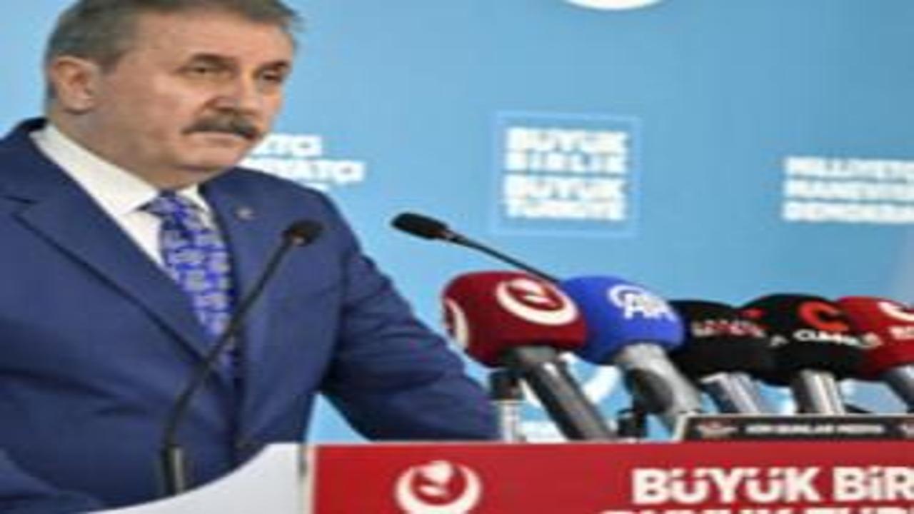 BBP lideri Destici'den NATO Zirvesi paylaşımı: Cumhurbaşkanımız Erdoğan'ı tebrik ediyoruz