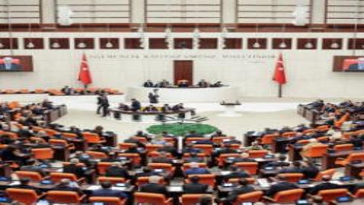 TBMM'de gündem yoğun: En düşük emekli maaşı görüşülecek!