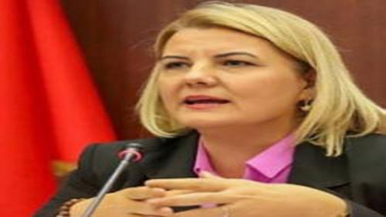 Bir skandal daha! Fatma Kaplan Hürriyet'in 'Kilolu çıktım' kaprisi 800 bin liraya patladı