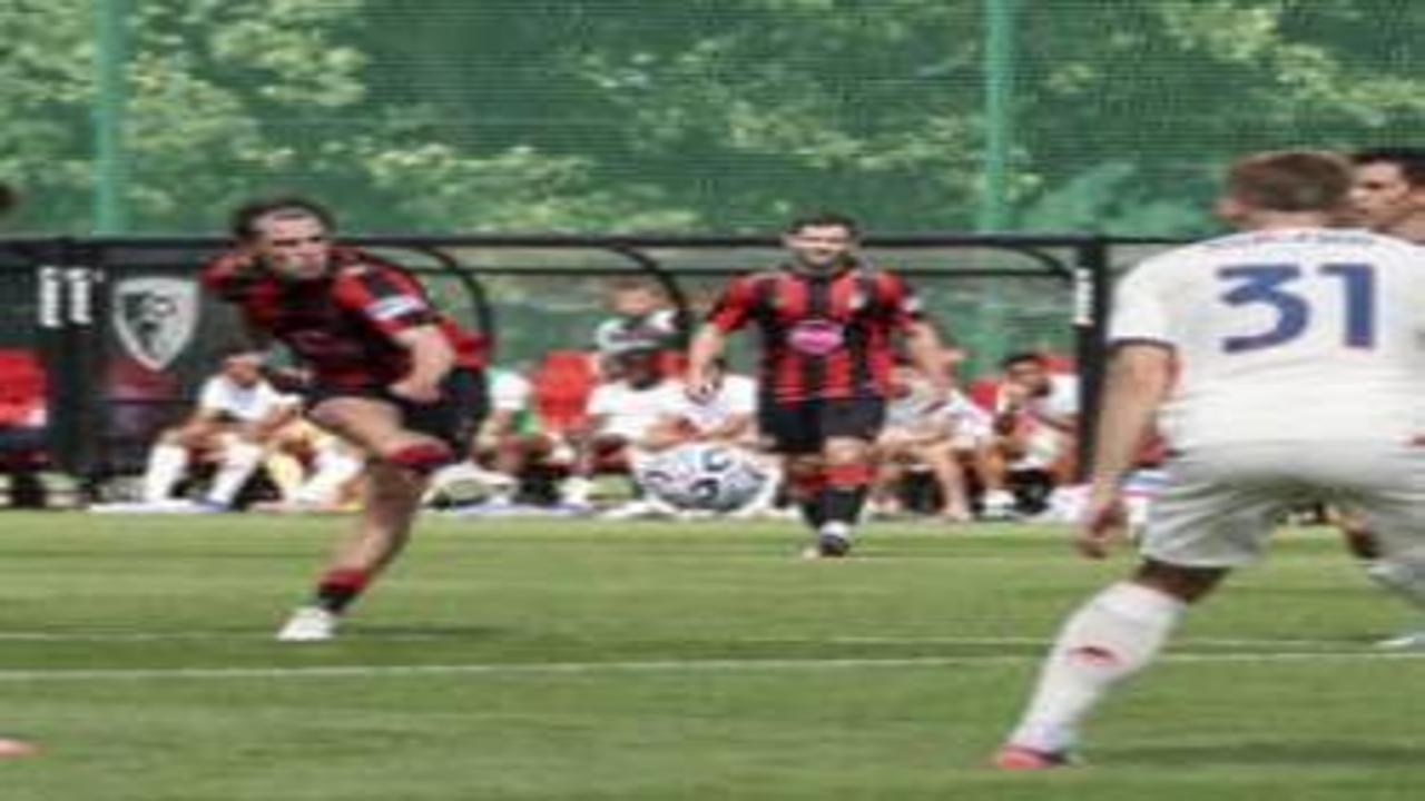 Milli yıldızdan 4 dakikada 2 gol! Hazırlık maçında 10-1'lik tarihi skor
