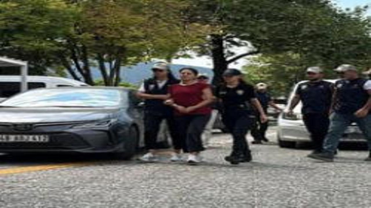 10 yıllık firarın beyni Ayşe Alanur Karatepe! Suikastçi hain ile yazışmaları deşifre oldu
