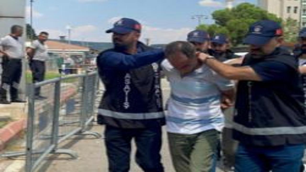 Milletvekilini bıçaklayan Keleş partisinden ihraç edildi