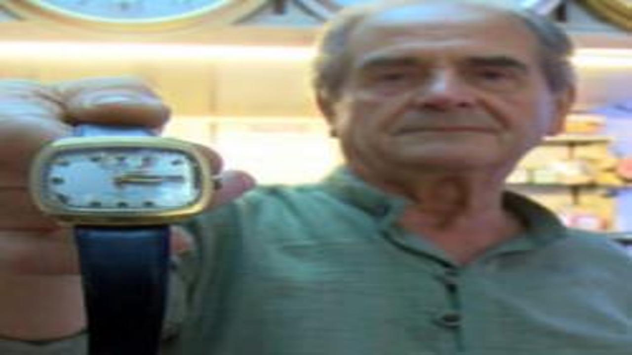 Bursa'da 52 yıllık saat yeniden çalıştı! Fiyatını duyan şaşıyor