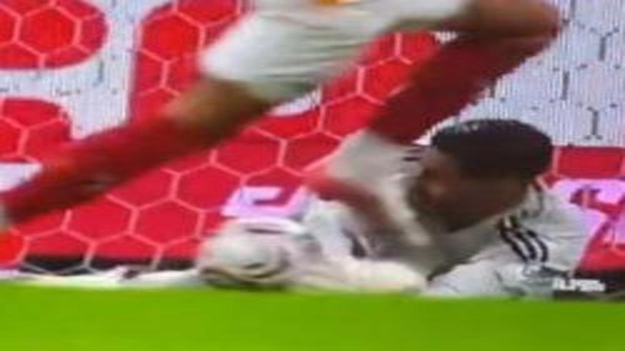 Rams Park'ta VAR devrede! Gol iptal edildi