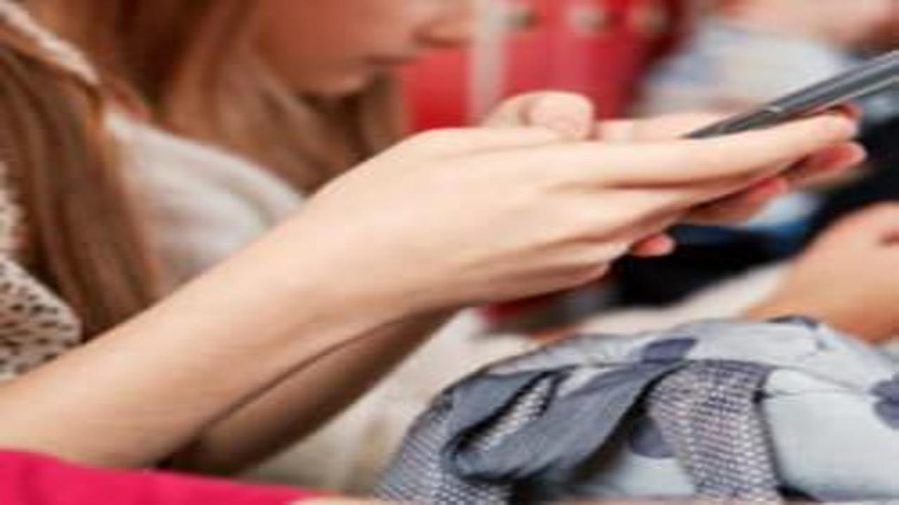 Avrupa’da sosyal medyaya çocuk freni!