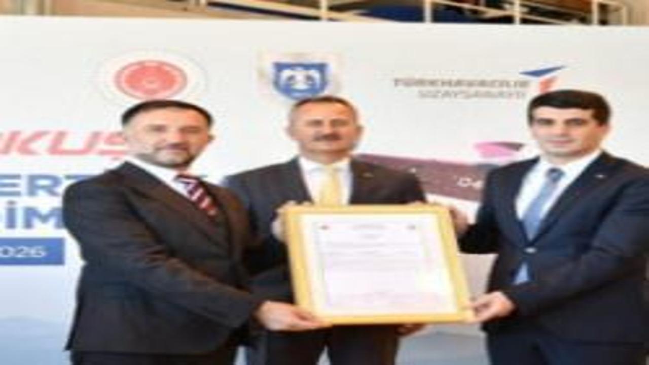 Türk havacılığında bir ilk! HÜRKUŞ-II’ye Askerî Tip Sertifikası verildi...