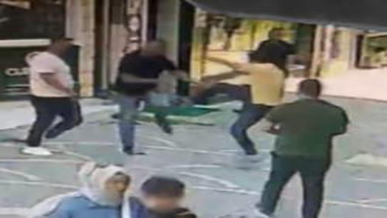 Belediyenin fen işleri müdürü ile mimarın kavgasında yumruklar konuştu