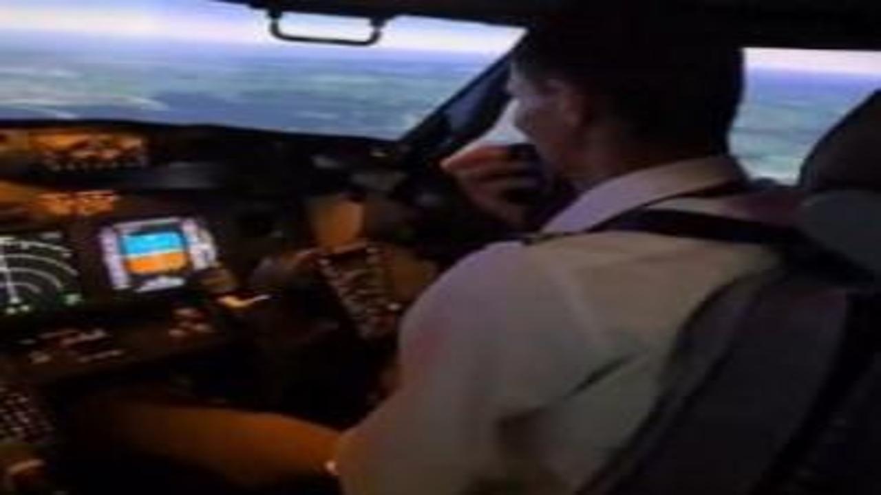 Ahşap'tan uçak yapmıştı! Bakanlık düğmeye bastı, Burak'ın pilotluk hayali gerçek oldu