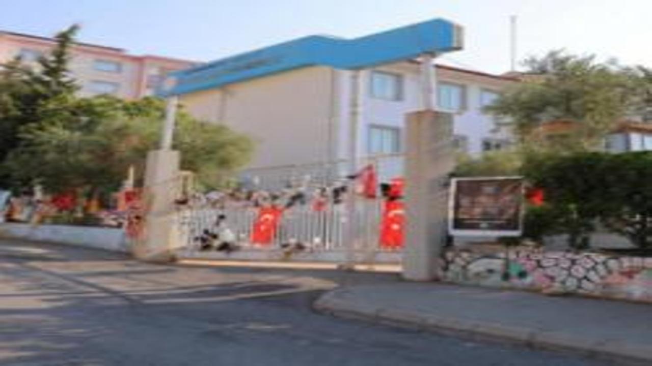 Ayser Çalık Ortaokulu yeni eğitim öğretim yılında sessiz kaldı
