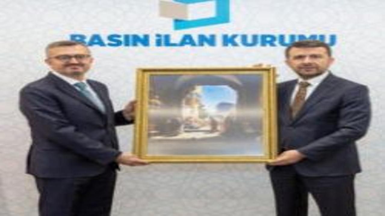 Cumhurbaşkanlığı İletişim Başkanı Burhanettin Duran Basın İlan Kurumu’nu ziyaret etti