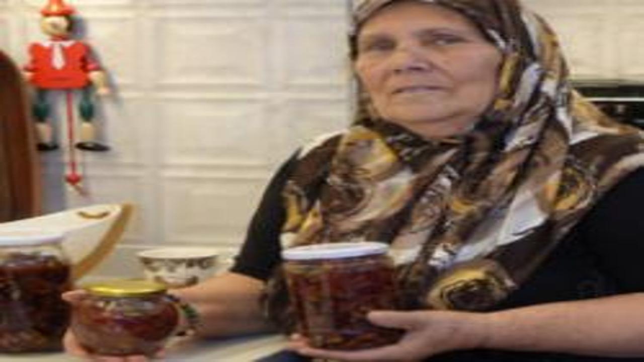 Gaziantep'te dikkat çeken lezzet! "Kabuktan reçel mi olur?" diyenleri dinlemedi, yaptı