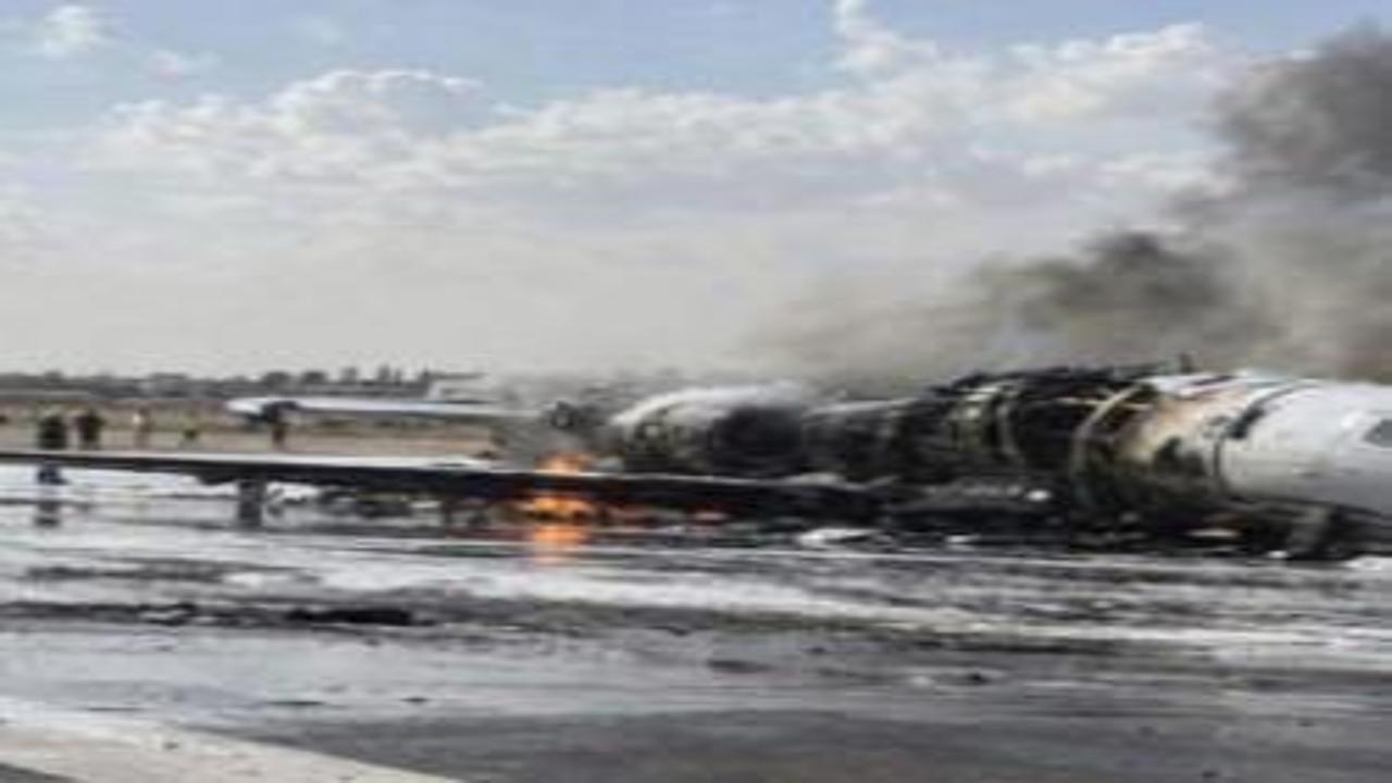 İş adamı Hamdi Akın'a ait jet Libya'da alevler içinde kaldı