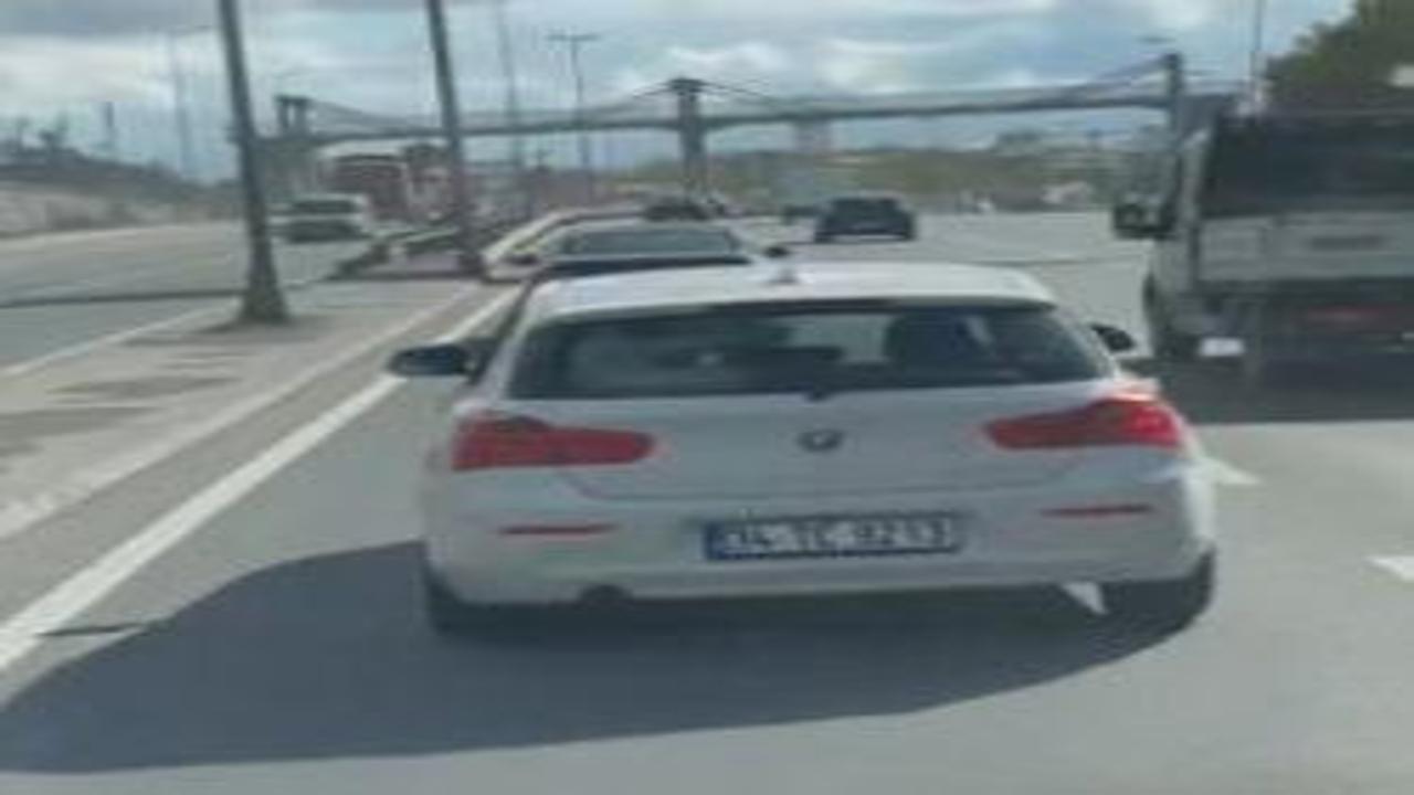 İstanbul trafiğinde skandal: Ambulansa dakikalarca yol vermedi