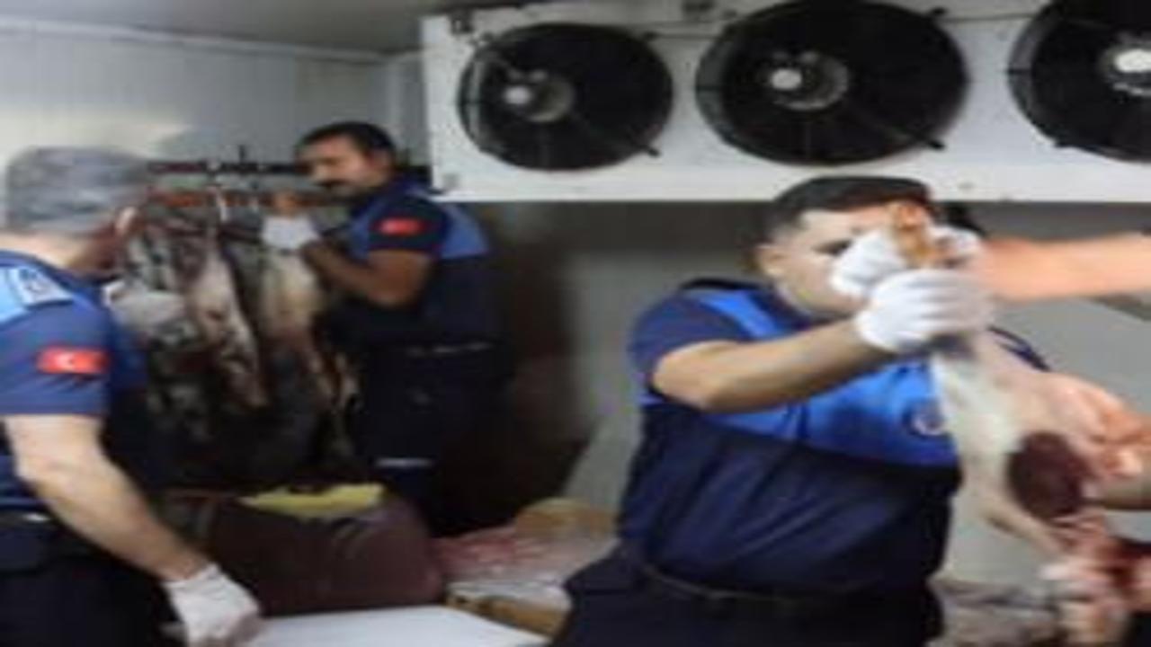 Kasapta 315 kilo bozuk et ele geçirildi