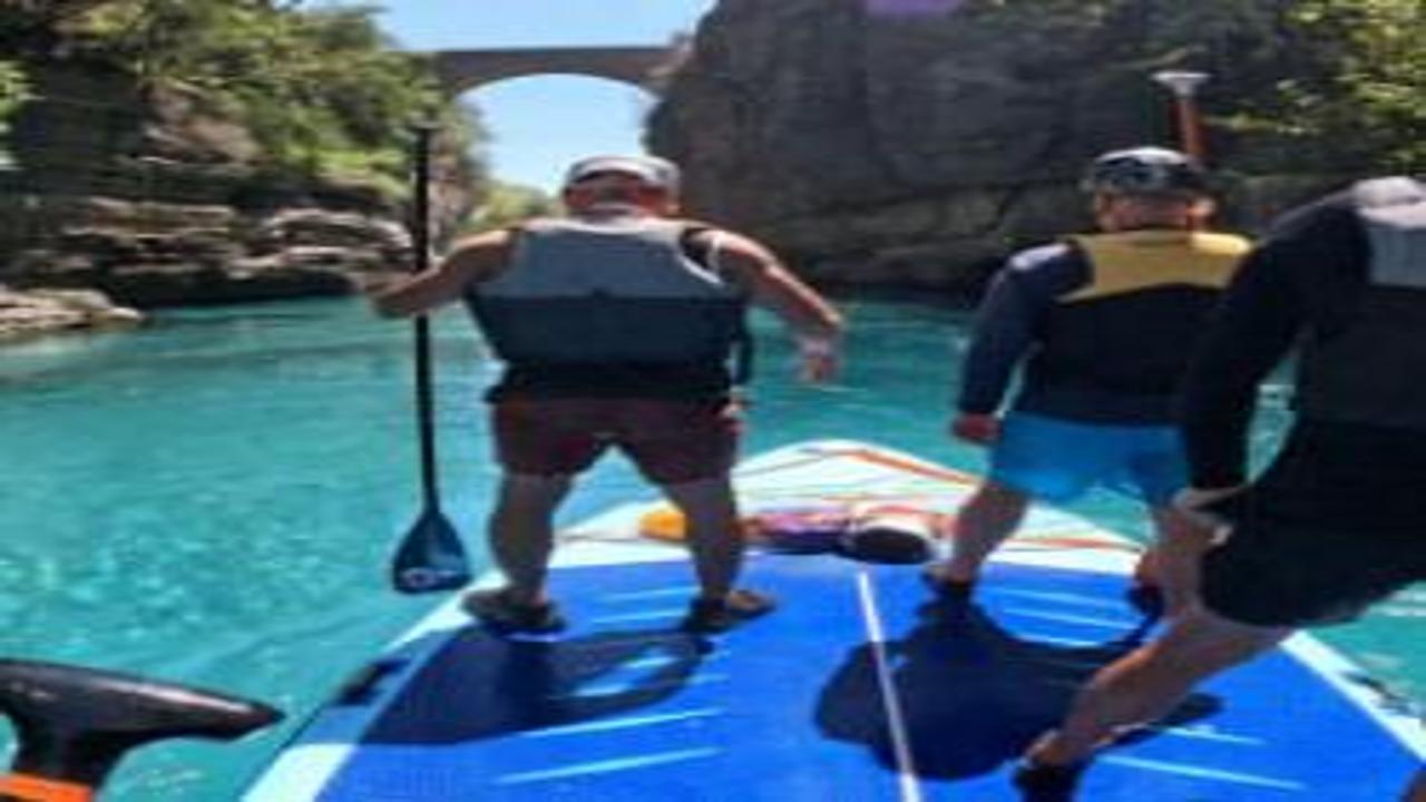Köprülü Kanyon’da devasa SUP Board heyecanı: 5 kişi birden kullandı
