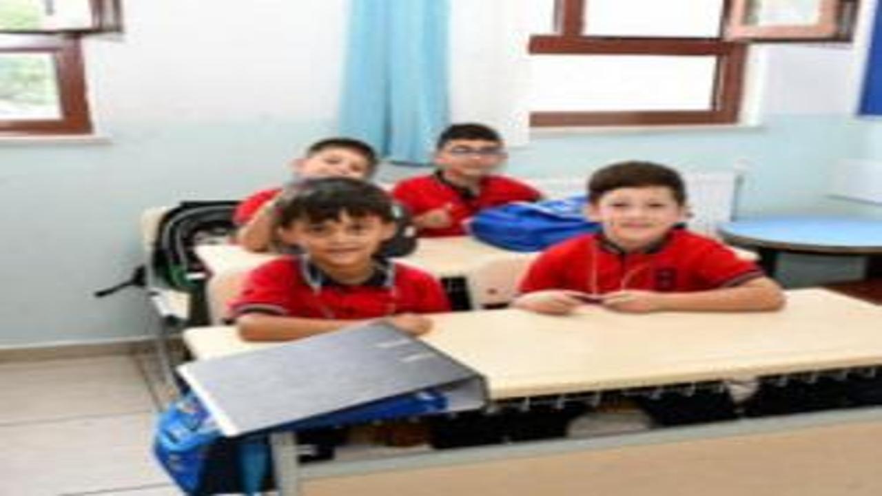 Osmaneli'nde 3 bin 385 öğrenci okula başladı