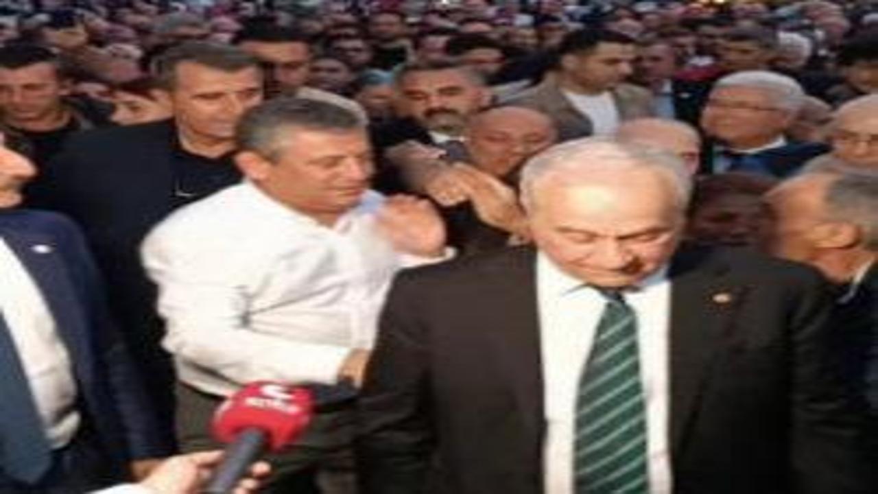 Özgür Özel'e 'börek' tepkisi: 'Bela okumak yapılmaması gereken bir iş'