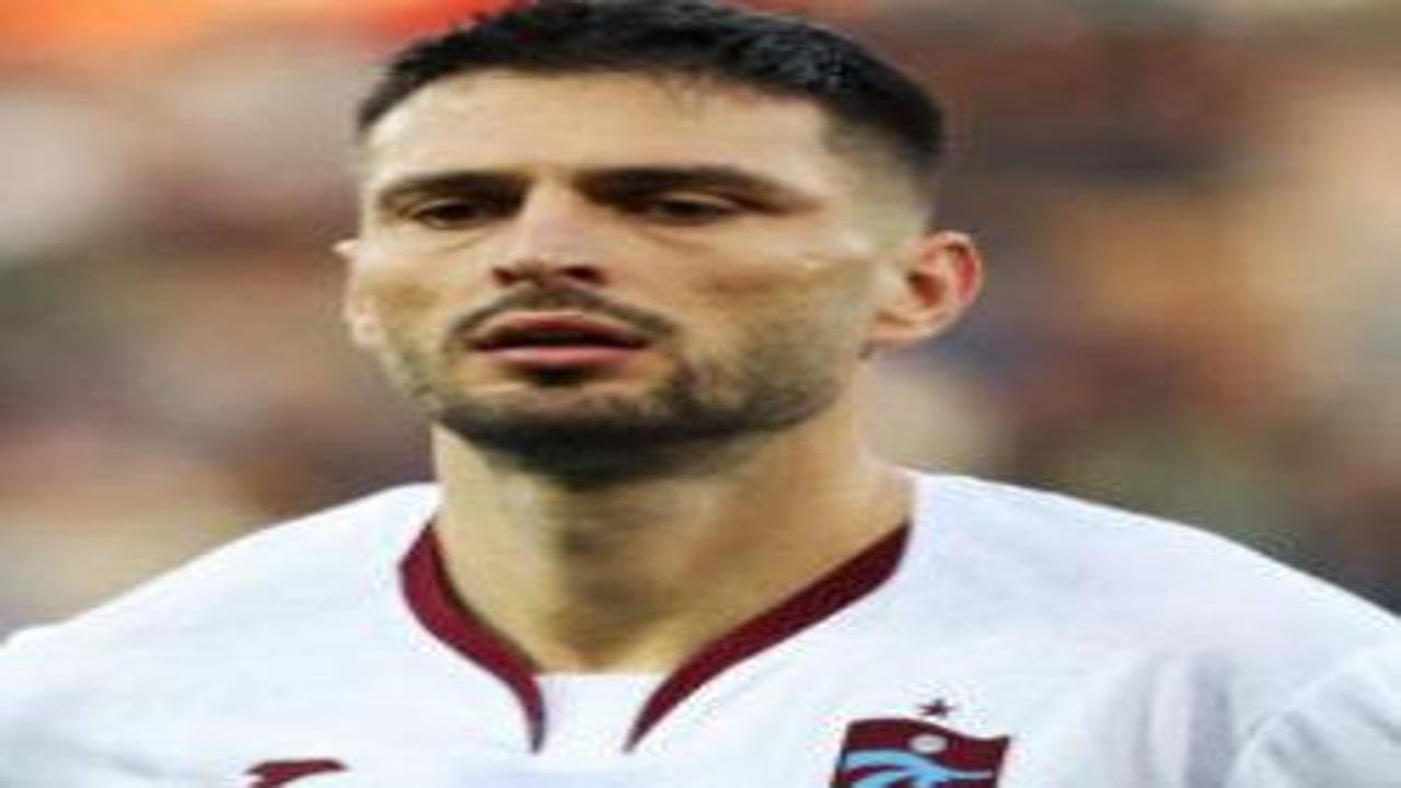 Trabzonspor'un tecrübeli yıldızı Galatasaray maçı öncesi ameliyat oldu
