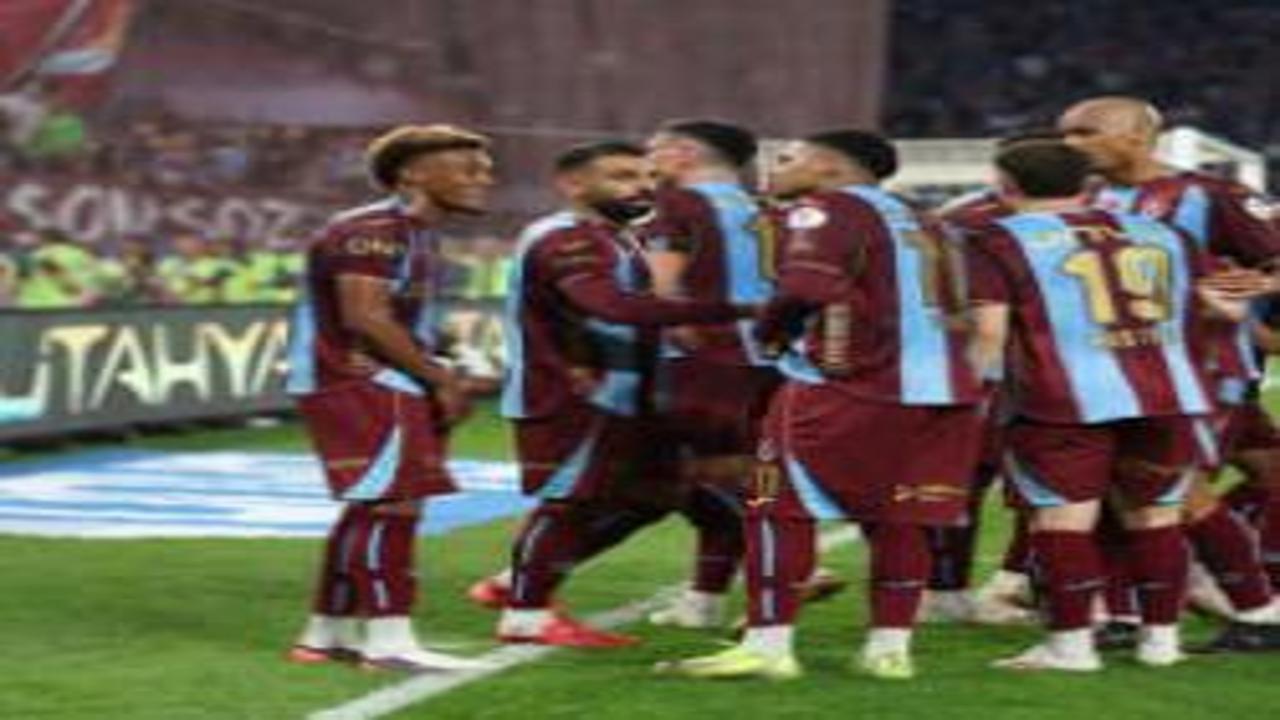 Trabzonspor'un yıldızından Salah sözleri: Birlikte tehlikeliyiz!