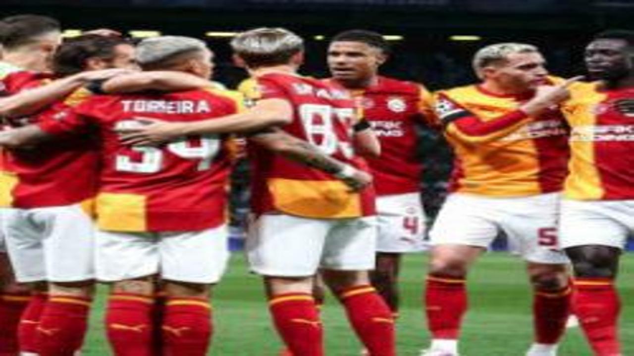 Galatasaray’ın yeni yıldızı Türkiye’ye alışıyor! Kebap itirafı dikkat çekti