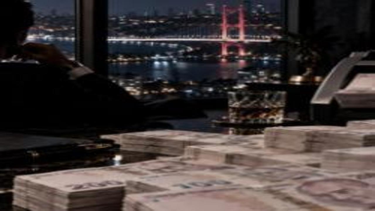 Hesabından bir gecede 45 milyar TL çekti! Kim bu milyarder?
