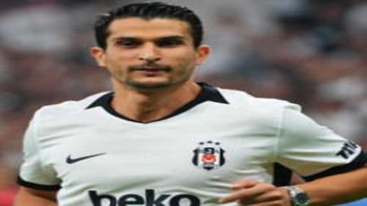 Necip Uysal'dan teknik direktörlük için ilk adım!