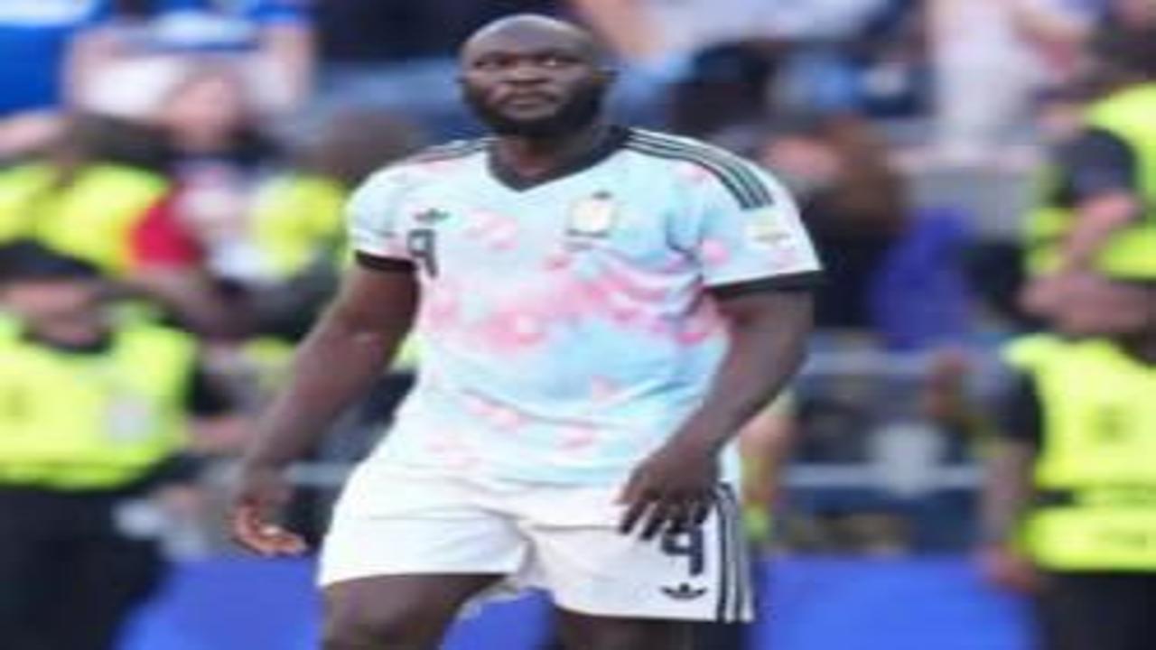 Van Bommel, Lukaku ile özel olarak görüştü