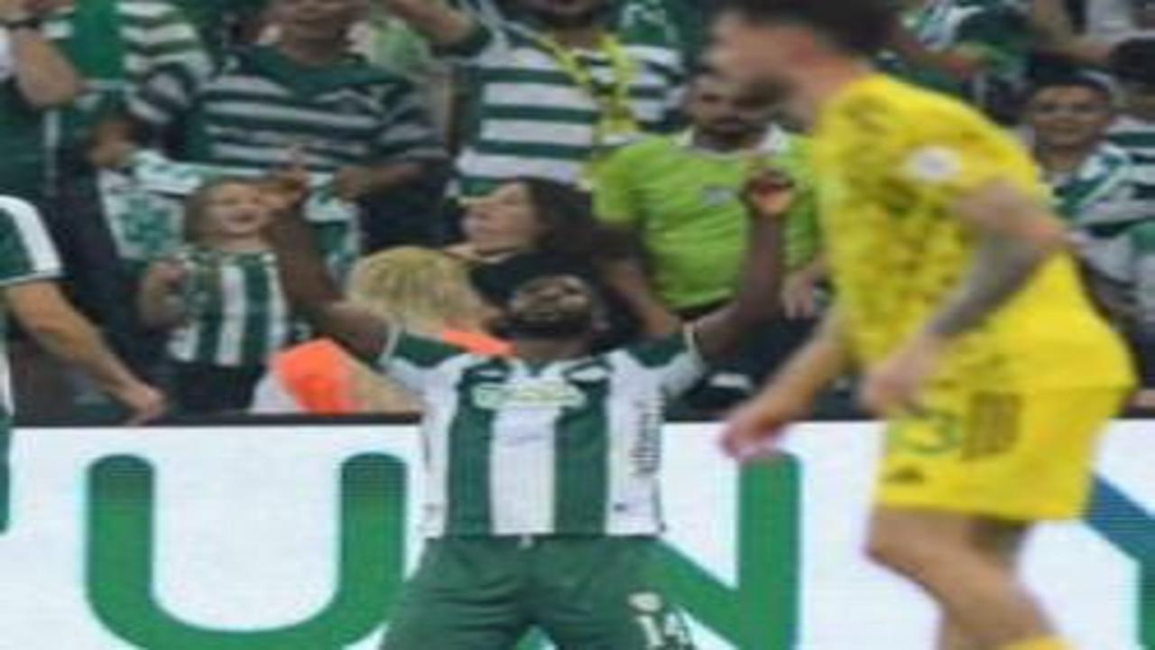 1. Lig'de 10 maçta 14 gol! Yıldız oyuncu rekor kırdı, zirve takibi sürdü