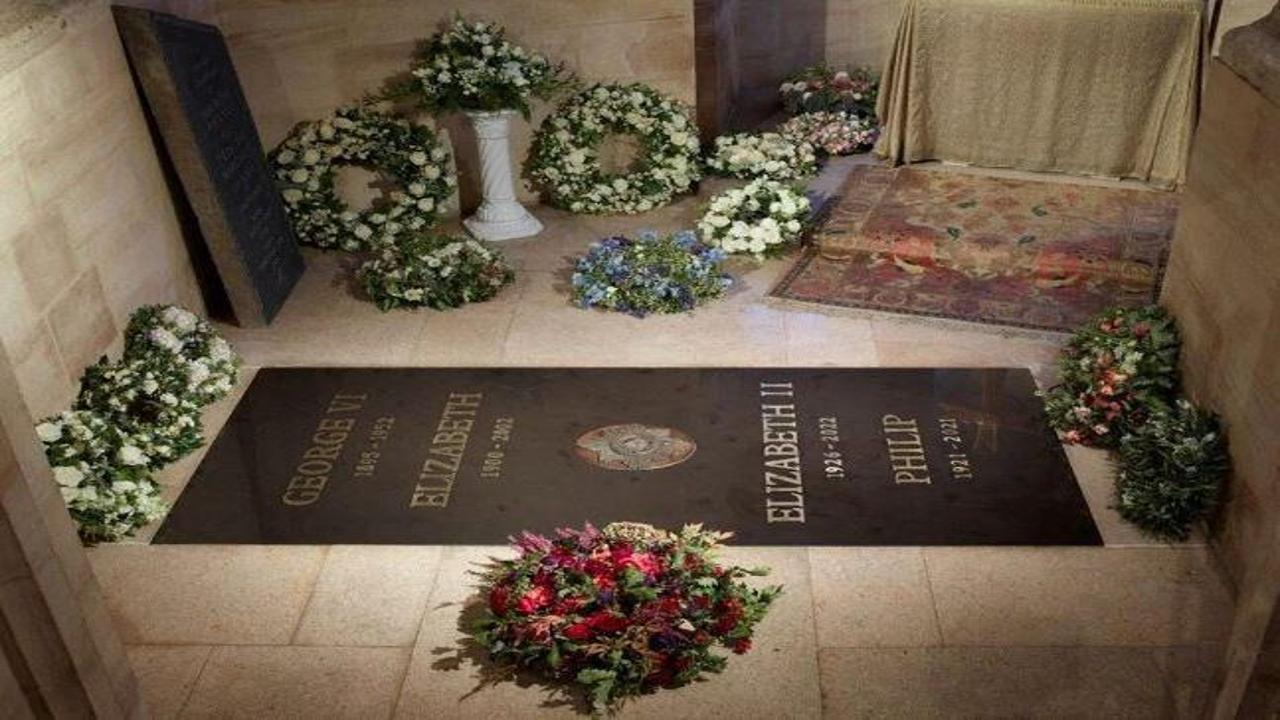 Kraliçe Elizabeth #39 in mezarının fotoğrafı paylaşıldı