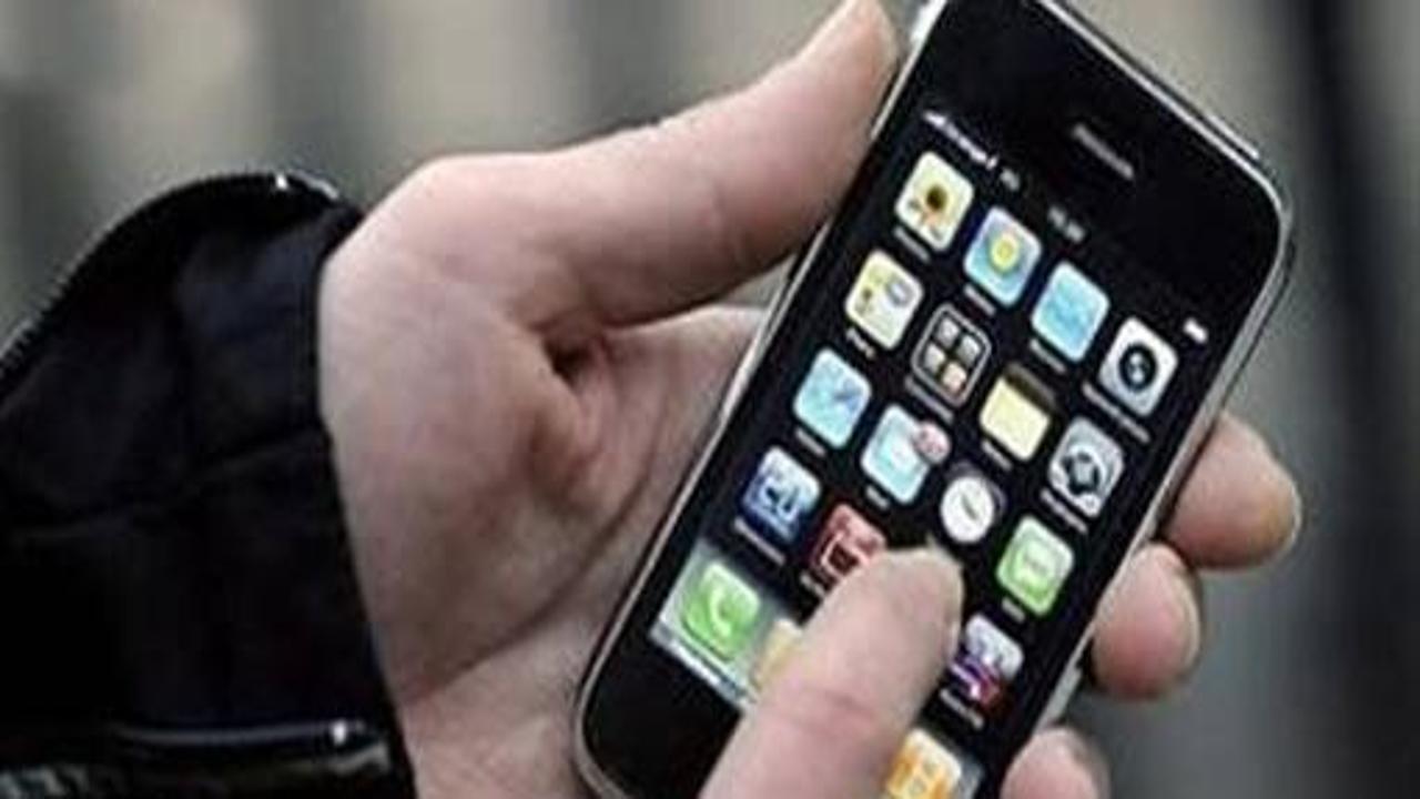 Cenazede bile iPhone'larla oynuyorlar