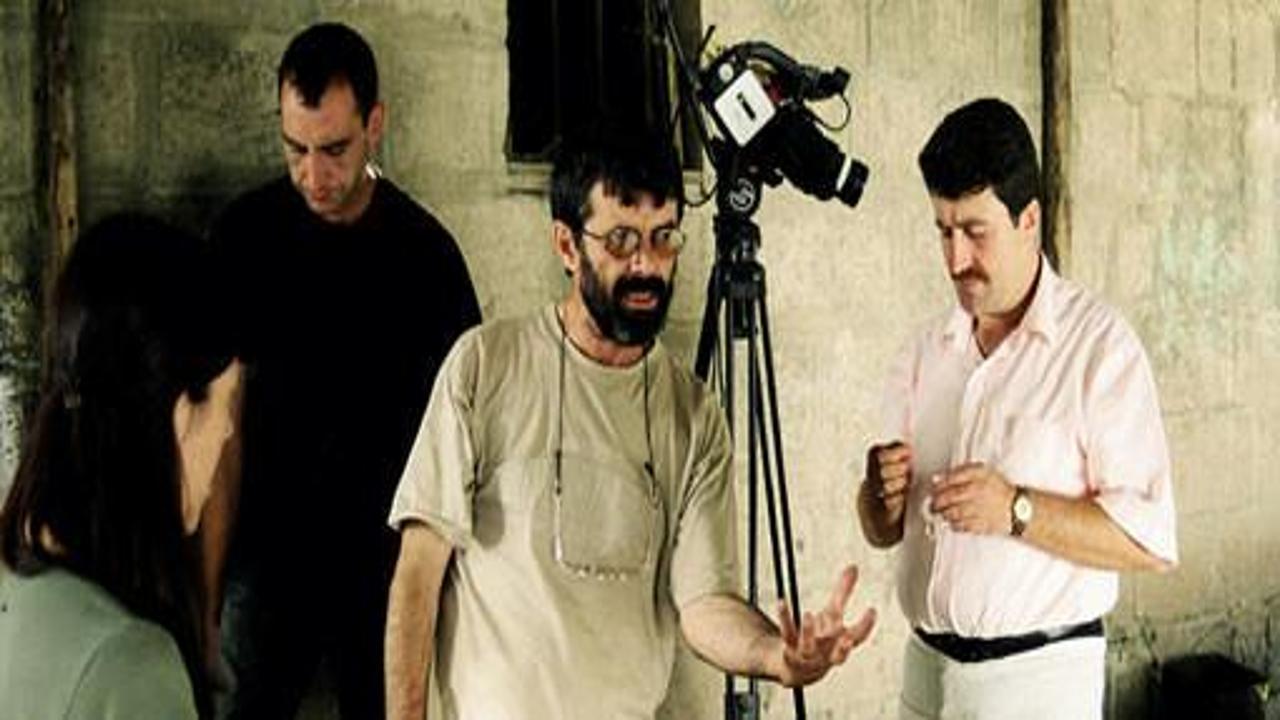 Yönetmen Ahmet Uluçay vefat etti