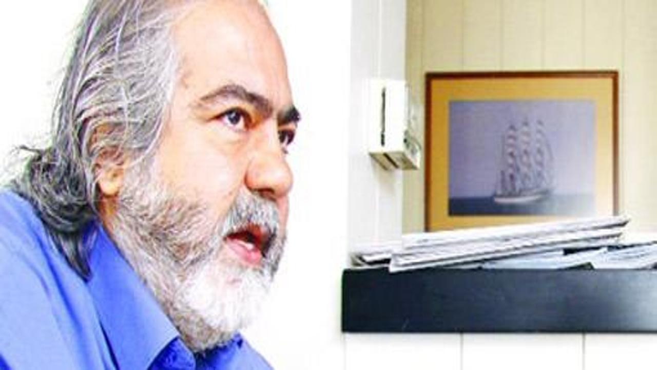 Mehmet Altan kendi gazetesine çaktı!