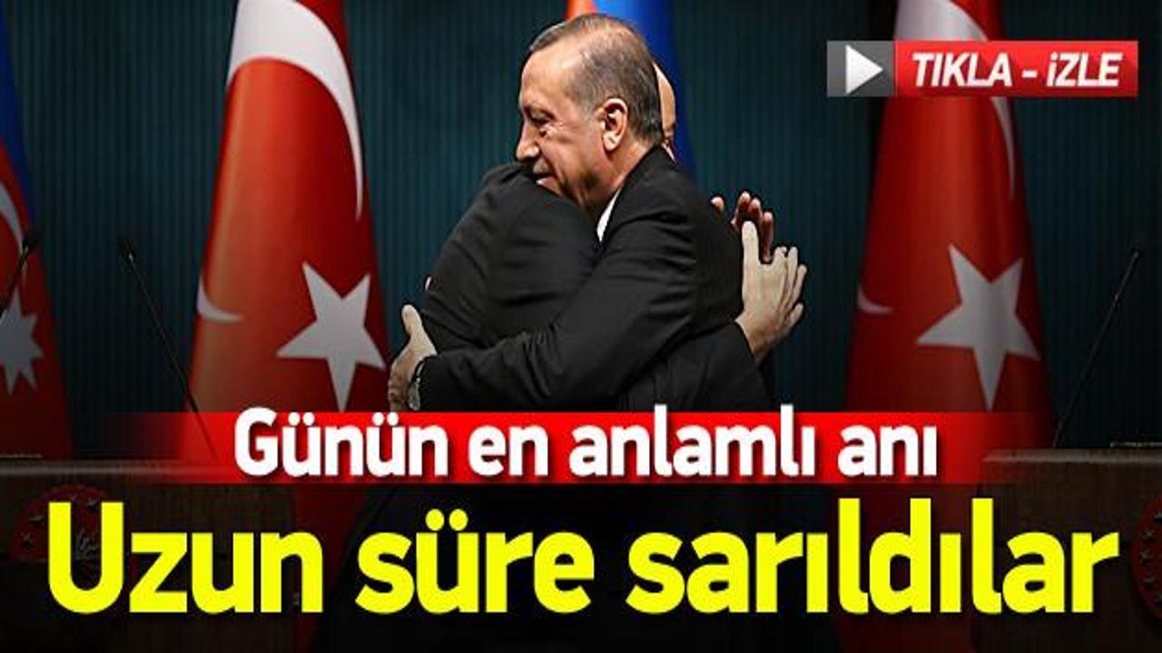 Erdoğan ve Aliyev'in samimi kucaklaşması