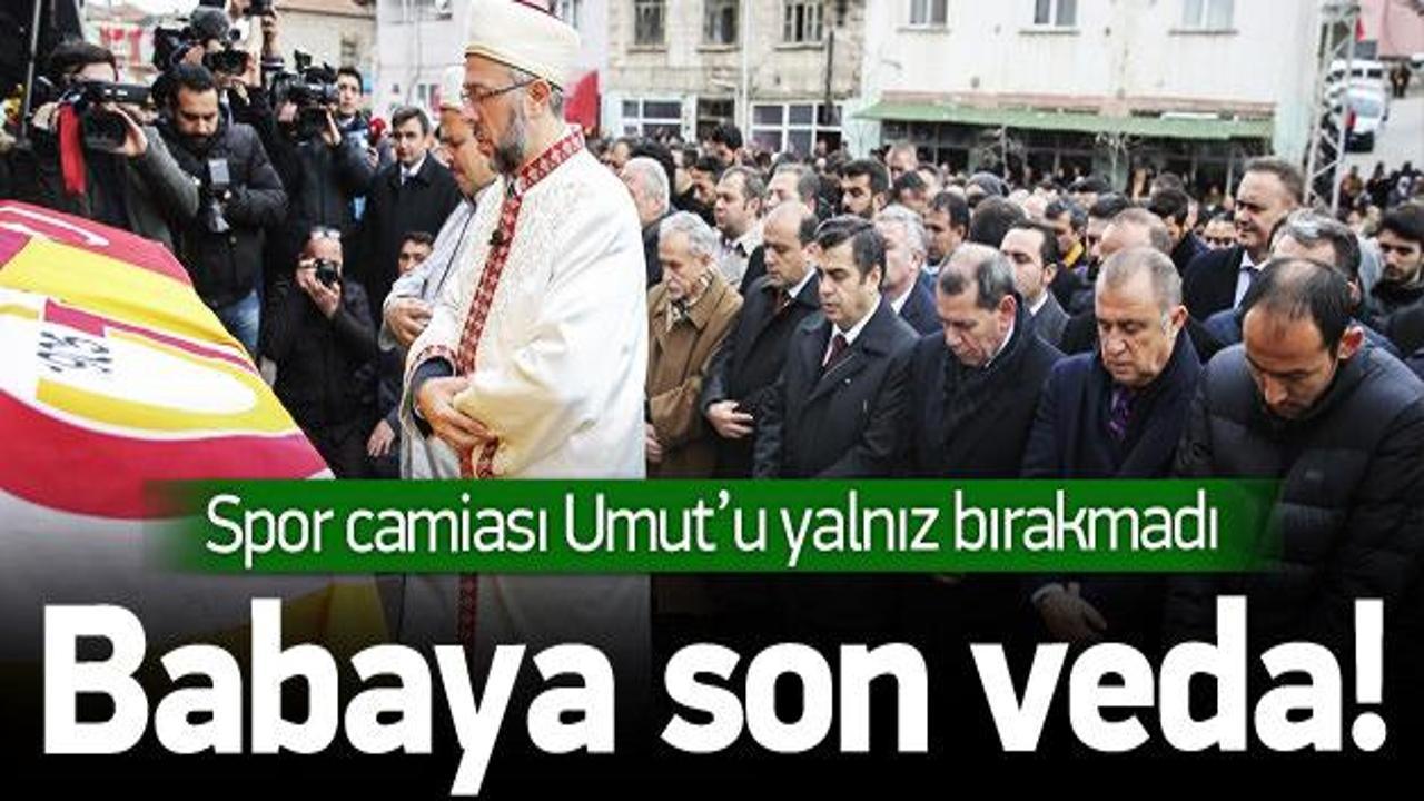 Umut Bulut babasını son yolculuğuna uğurladı!