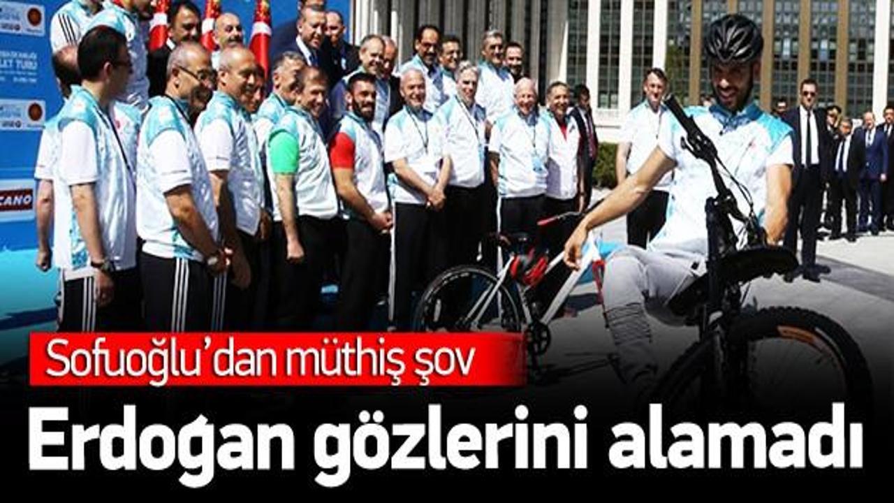 Sofuoğlu'dan Erdoğan'ı b&uuml;y&uuml;leyen g&ouml;steri!