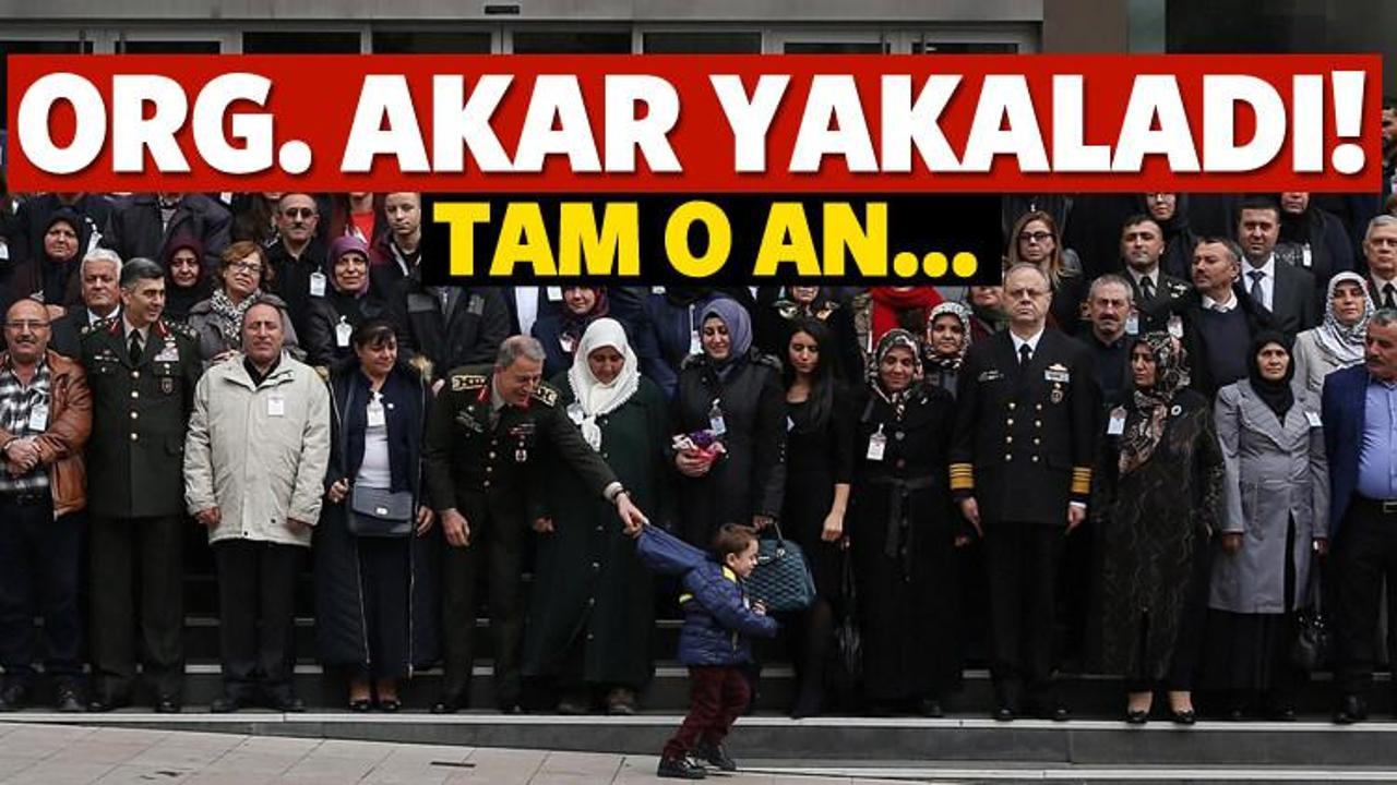 Hulusi Akar yakaladı! İşte tam o an
