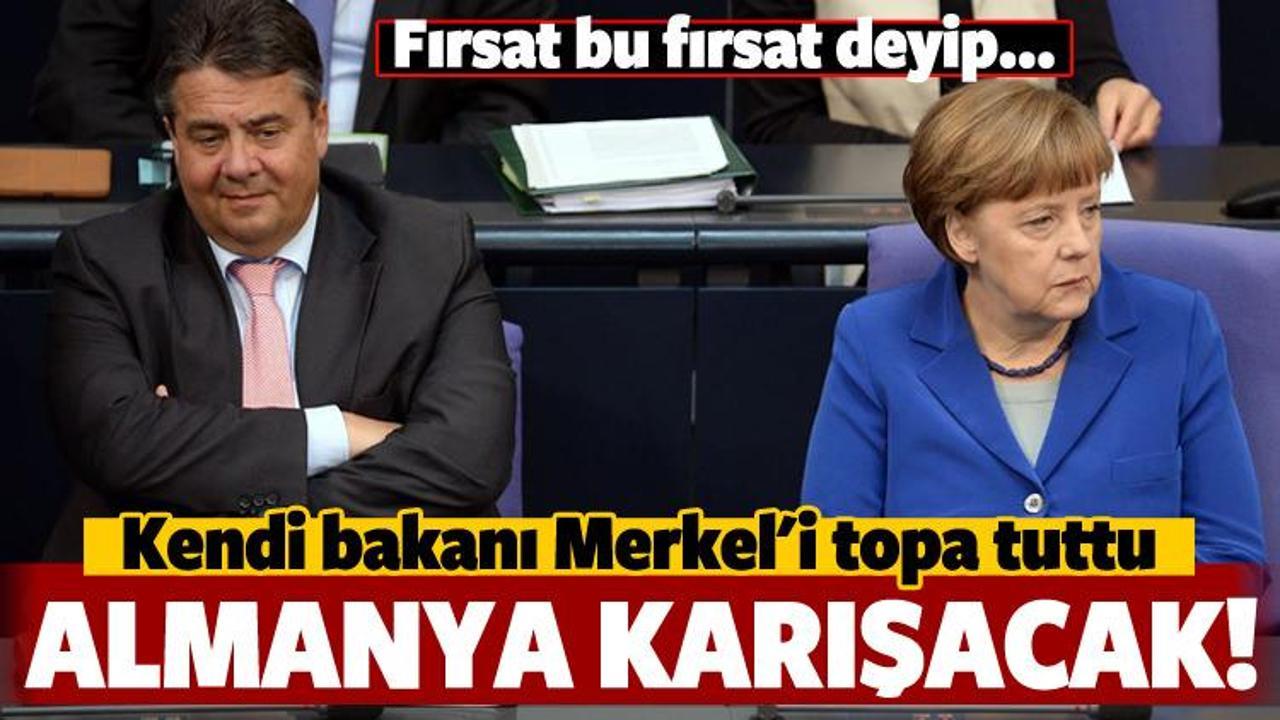 Fırsat bu fırsat deyip Merkel'i topa tuttu!