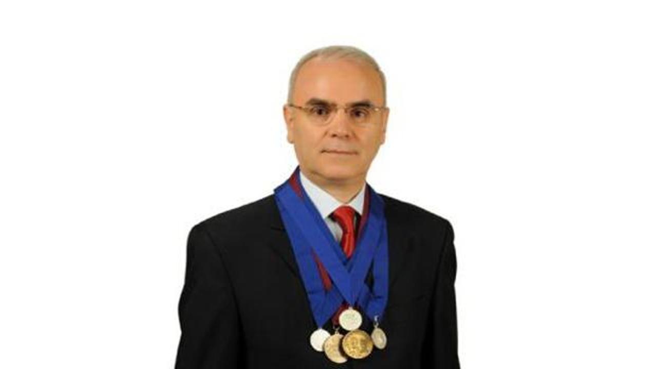 Doç. Dr. Ahmet Yıldızhan’dan “Boyun Fıtığı Hakkında Her Şey”