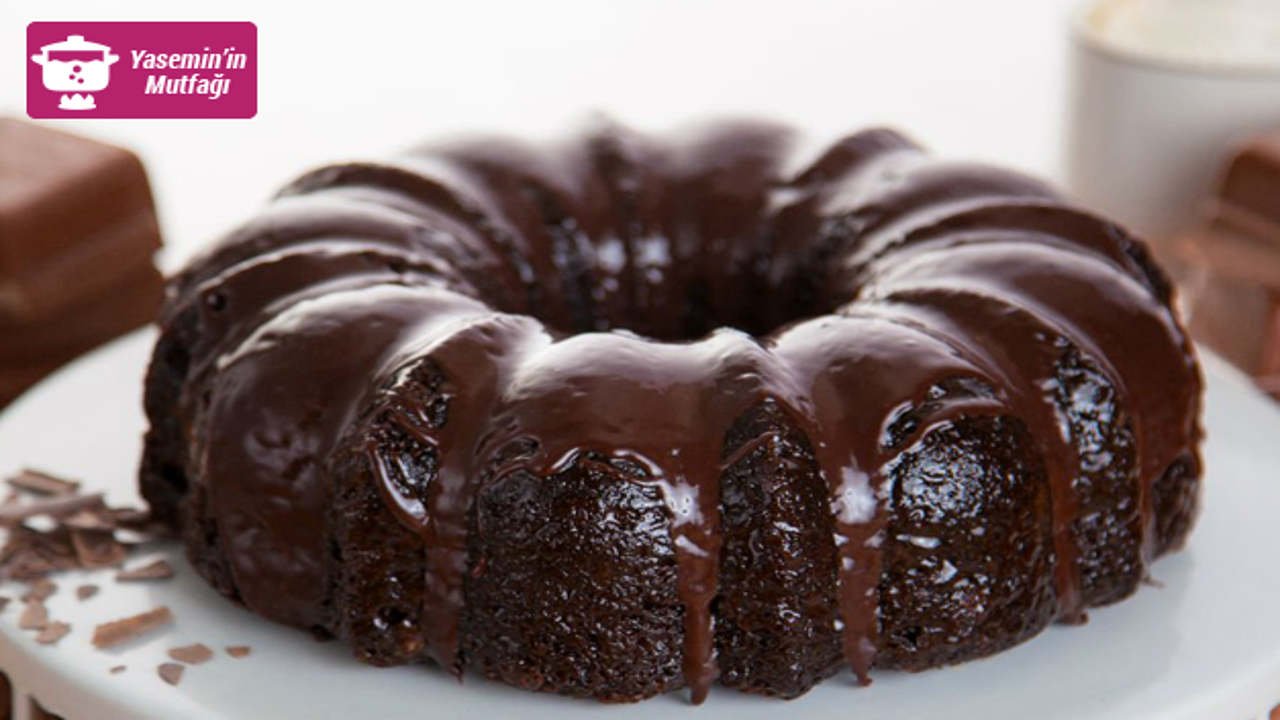 ev yapımı çilekli bundt kek