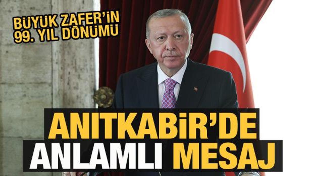 Cumhurbaşkanı Erdoğan Anıtkabir'e çıktı