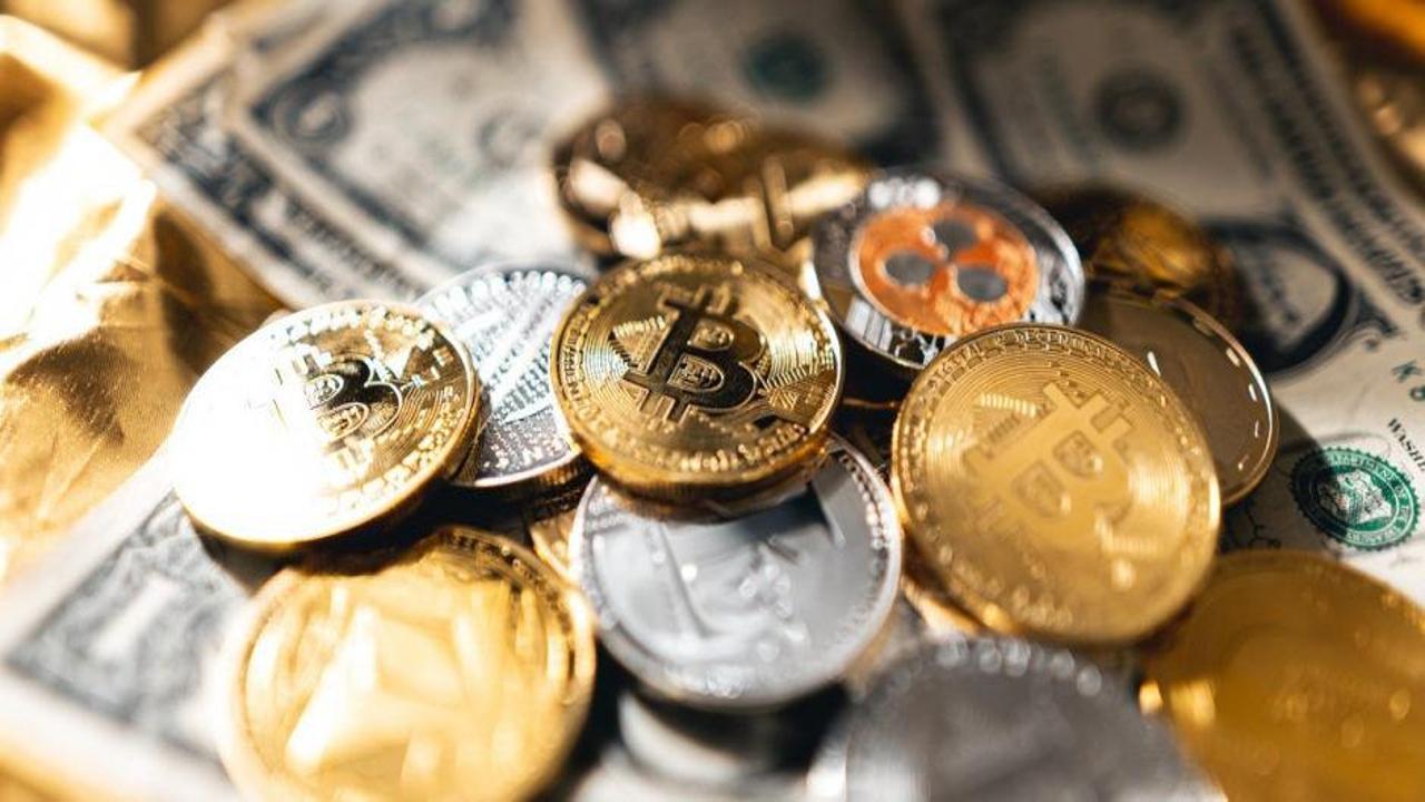 Bitcoin 1 trilyon dolar sınırını aştı - Haber 7 EKONOMİ