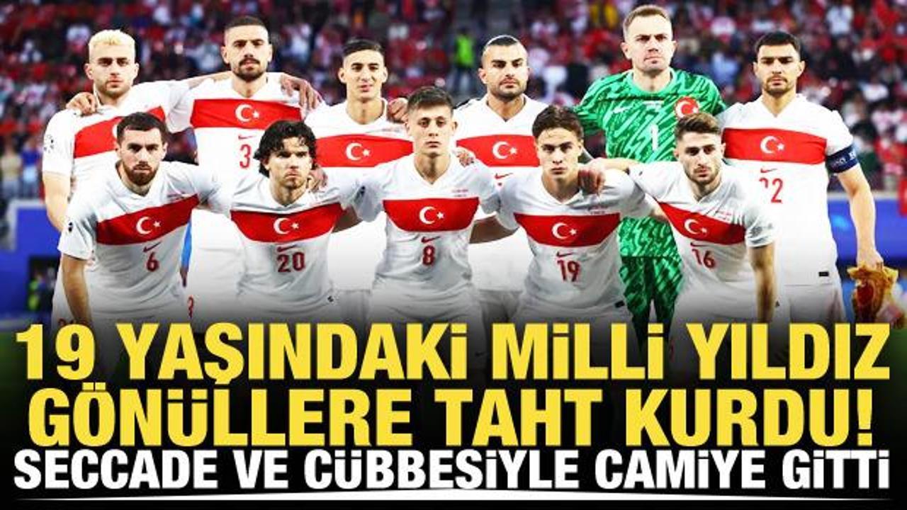 Milli futbolcu g&ouml;n&uuml;llere taht kurdu! Seccade ve c&uuml;bbesiyle camiye giderken g&ouml;r&uuml;nt&uuml;lendi