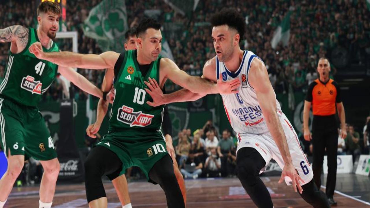 Anadolu Efes EuroLeague Exit: Ataman to Fenerbahçe Rivalry